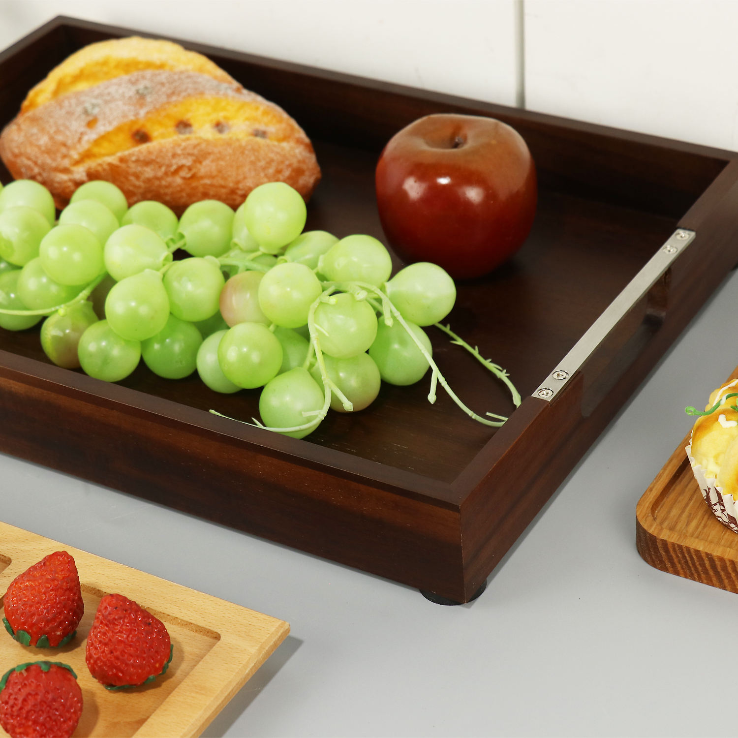 custom FSC wooden tray serving rectangle fruit storage wood serving tray with metal handles