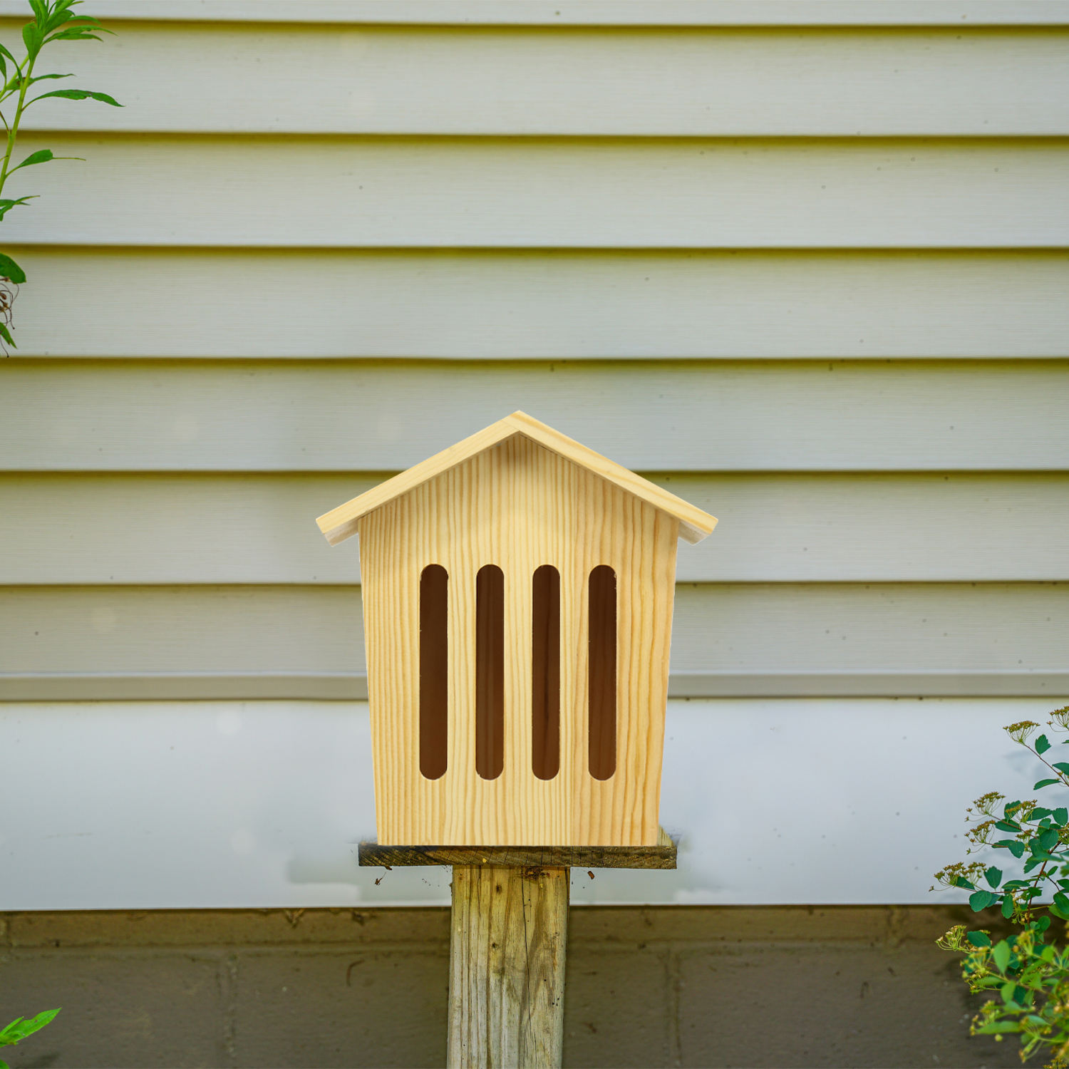 Solid Pine Wood Insect Home Nesting Habitat Wooden Insect Hotel butterfly natural insect house