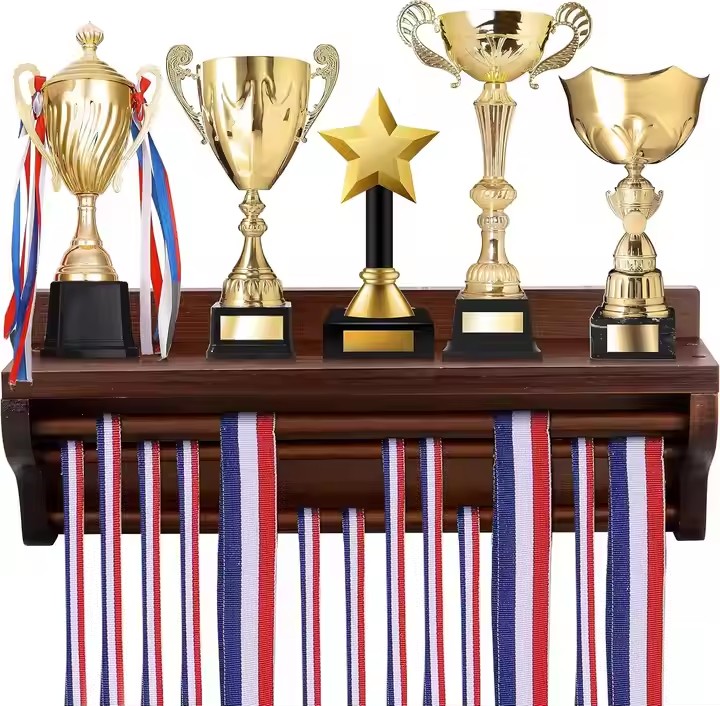 FSC BSCI Customized White Wooden Medal Trophy Holder Hanger Display Shelf Rack